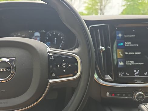 Used 2020 Volvo V60 T5 Cross Country w/ Protection Package Premier image 17