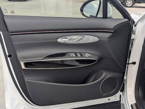 New 2026 Genesis GV70 2.5T image 10