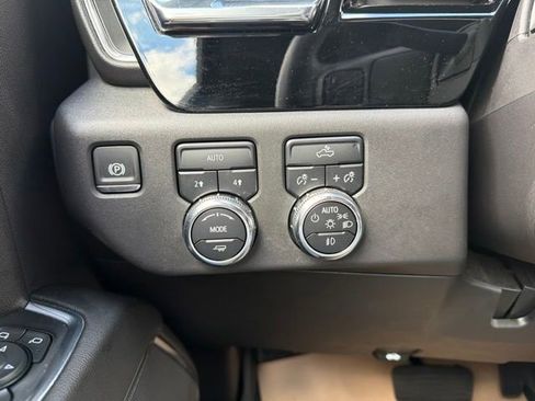 Used 2024 GMC Sierra 1500 Elevation AWD/4WD image 26