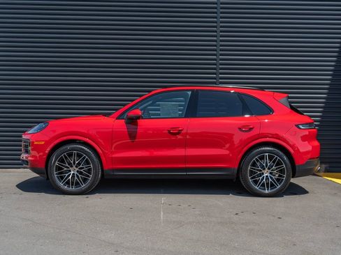 New 2026 Porsche Cayenne AWD/4WD image 2