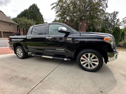 Used 2015 Toyota Tundra Limited image 5
