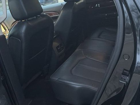 Used 2013 Lincoln MKX AWD image 22