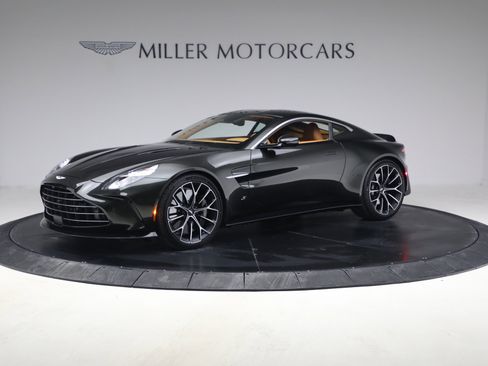 New 2026 Aston Martin V8 Vantage S RWD image 2