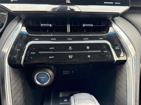 Used 2021 Toyota Venza Limited w/ Advanced Technology Package AWD/4WD image 10