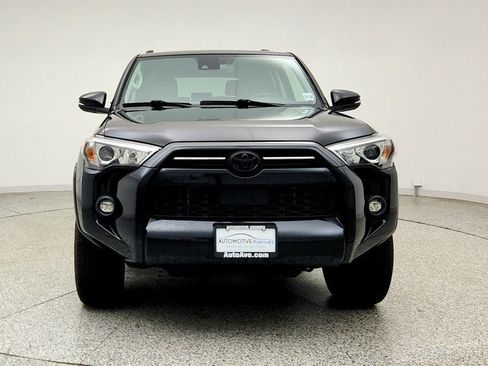 Used 2021 Toyota 4Runner SR5 Premium w/ Moonroof Package AWD/4WD image 2