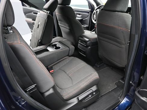 Used 2025 Honda Pilot Sport image 19