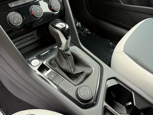 New 2026 Volkswagen Taos S image 25