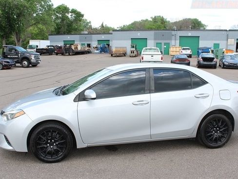 Used 2014 Toyota Corolla LE FWD image 6