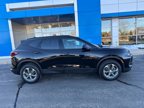 Used 2023 Chevrolet Blazer LT w/ Convenience Package image 3