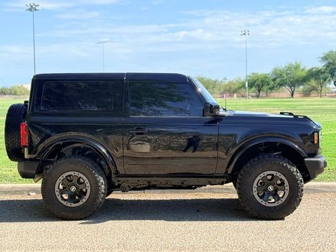 Used 2022 Ford Bronco 2-Door AWD/4WD image 6