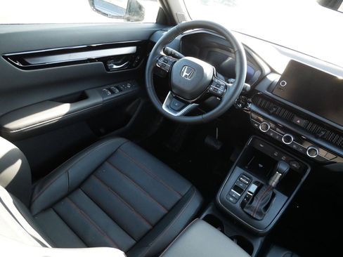 Certified 2026 Honda CR-V Sport Touring image 9