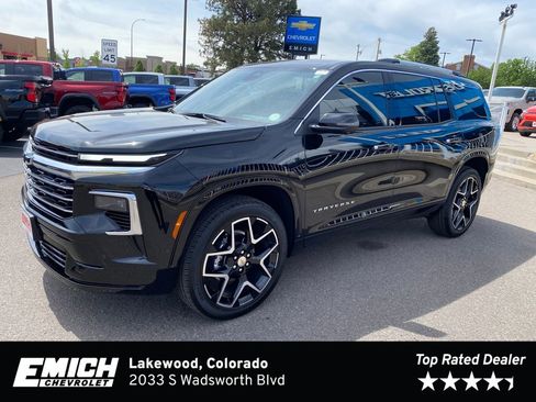 Used 2025 Chevrolet Traverse High Country AWD/4WD image 1