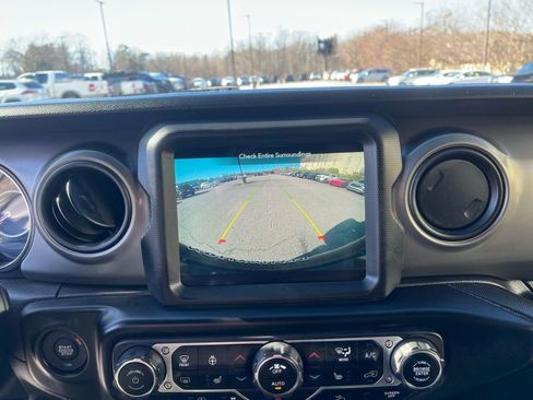 Used 2021 Jeep Wrangler Unlimited Sport image 20