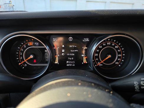 Used 2018 Jeep Wrangler Sport S image 22