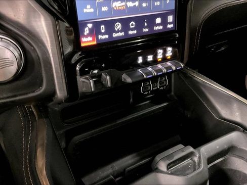 Used 2022 RAM 1500 Limited w/ Body Color Bumper Group AWD/4WD image 28