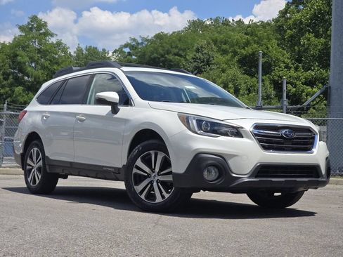 Used 2018 Subaru Outback 2.5i Limited AWD/4WD image 1