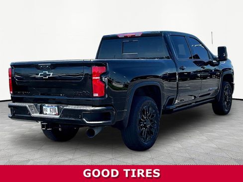 Used 2024 Chevrolet Silverado 2500 High Country w/ High Country Premium Package AWD/4WD image 6