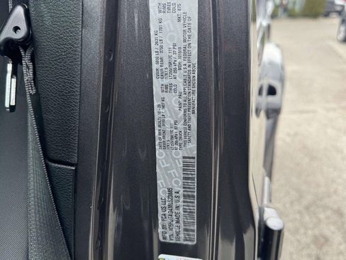 Used 2021 Jeep Gladiator Willys image 16