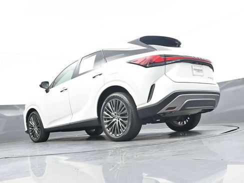 Used 2023 Lexus RX 350 w/ Accessory Package (2T) AWD/4WD image 39