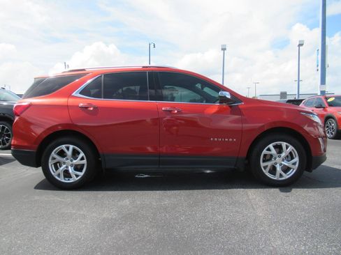 Used 2020 Chevrolet Equinox Premier FWD image 4