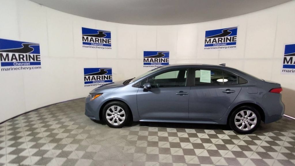 Used 2024 Toyota Corolla LE FWD image 7