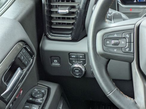 Certified 2024 GMC Sierra 1500 AT4 w/ AT4 Premium Package AWD/4WD image 23