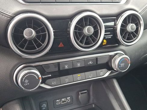 Used 2025 Nissan Sentra SV image 16