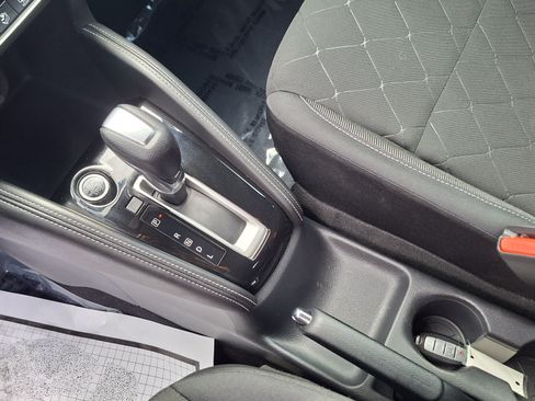 Used 2019 Nissan Kicks SV FWD image 15