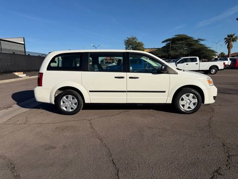 Used 2008 Dodge Grand Caravan SE image 10