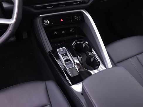 New 2025 Audi Q5 Premium image 14