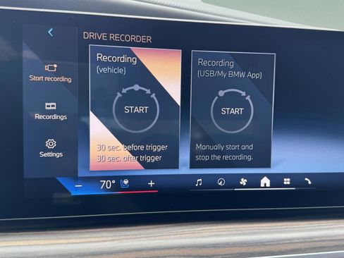 Used 2025 BMW i7 xDrive60 w/ Premium Package image 16