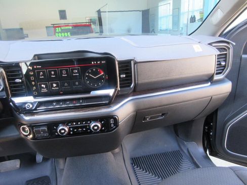 Used 2024 GMC Sierra 2500 SLE w/ SLE Convenience Package AWD/4WD image 34