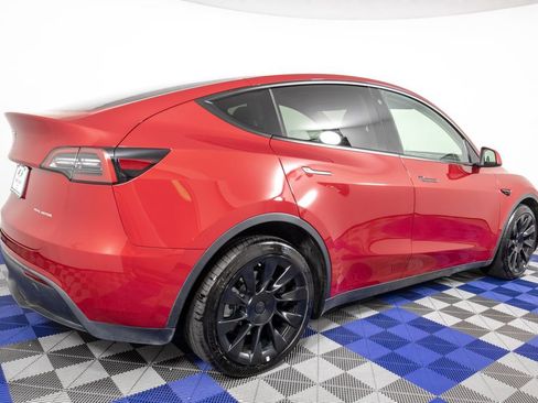 Used 2023 Tesla Model Y Long Range AWD/4WD image 5