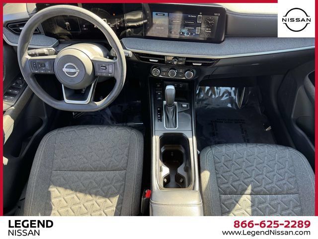 Certified 2025 Nissan Kicks SV AWD/4WD image 13