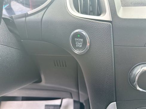 Used 2019 Ford Edge SEL AWD/4WD image 19