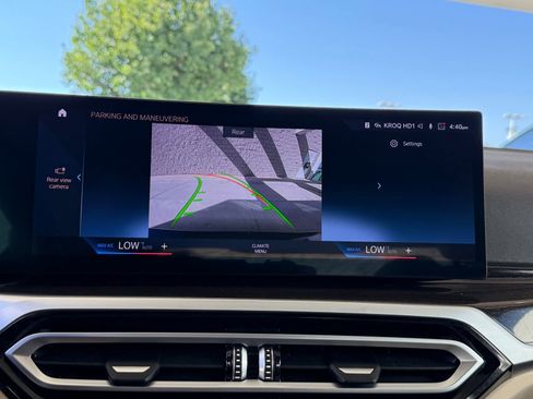 Certified 2023 BMW 330e image 31