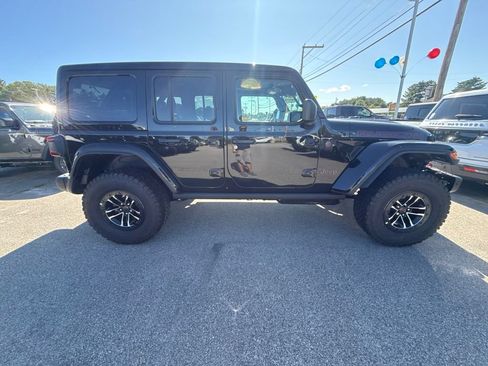 New 2027 Jeep Wrangler Unlimited Rubicon AWD/4WD image 6