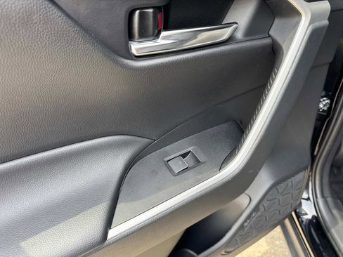 Used 2024 Toyota RAV4 XLE image 30