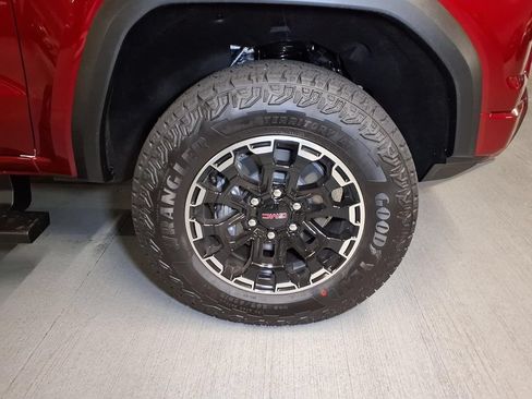 New 2026 GMC Canyon AT4 w/ Technology Plus Package AWD/4WD image 5