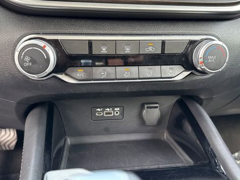 Used 2023 Nissan Altima 2.5 SV FWD image 30