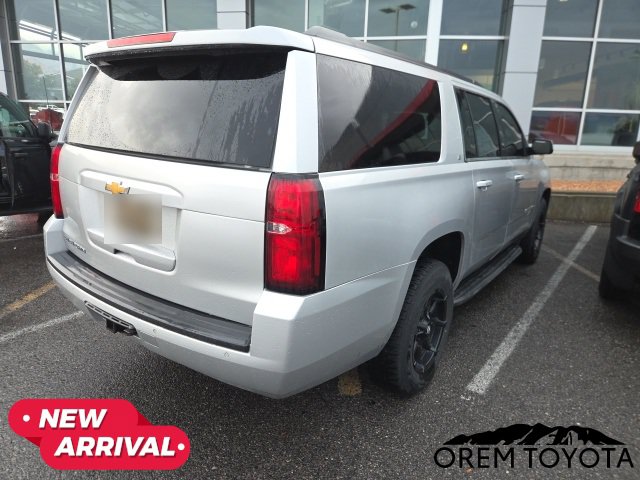 Used 2018 Chevrolet Suburban LT AWD/4WD image 4