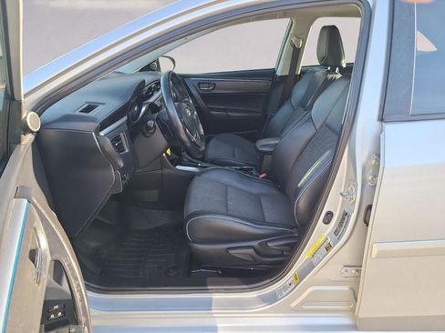 Used 2014 Toyota Corolla S image 11