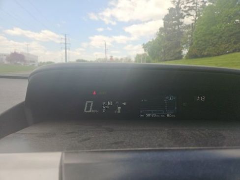 Used 2017 Toyota Prius V Four FWD image 14