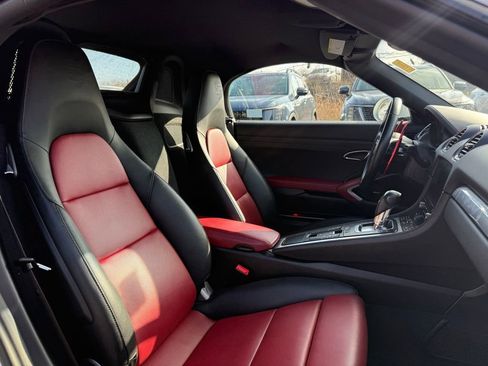 Used 2019 Porsche 718 Boxster Base image 15