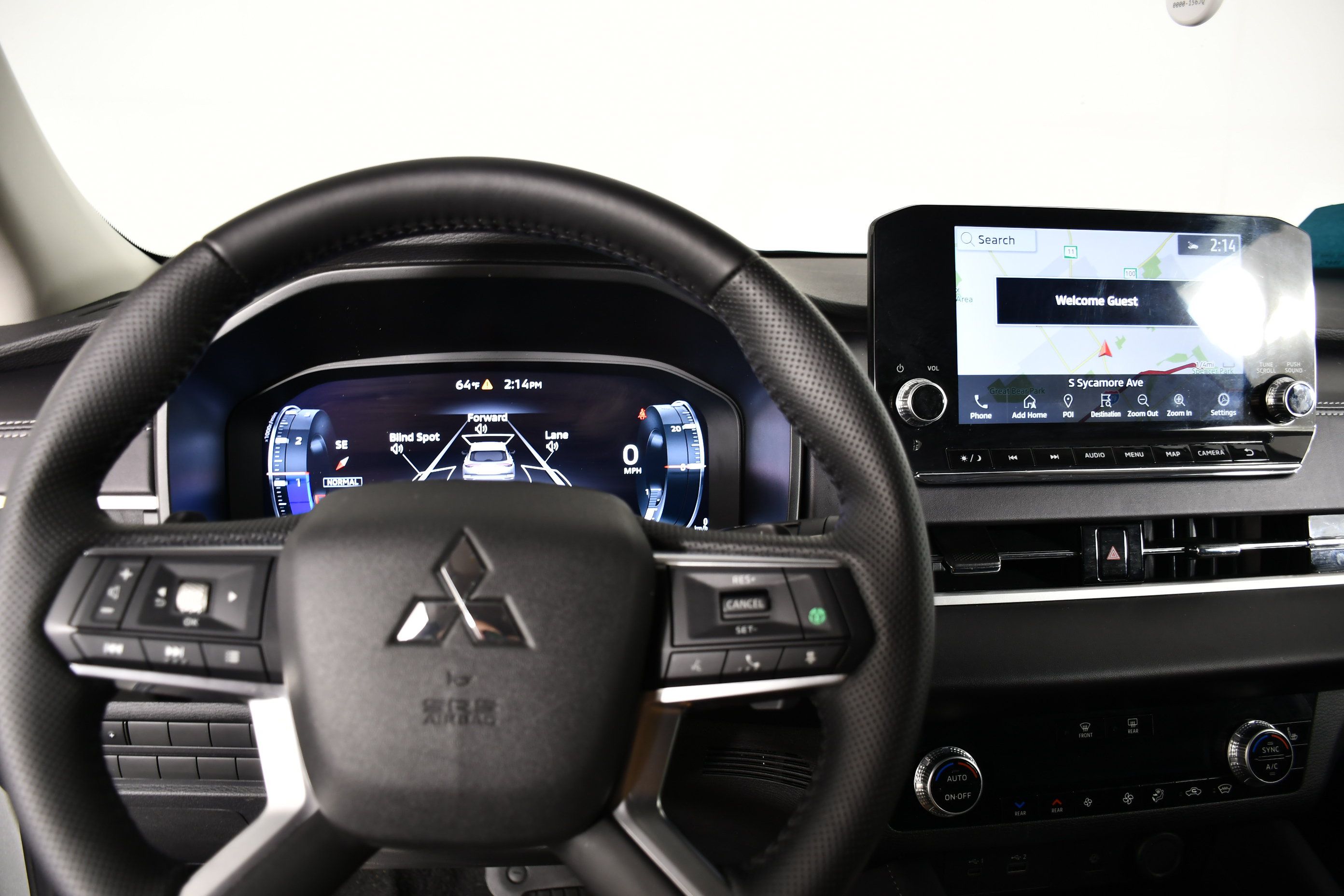 Used 2024 Mitsubishi Outlander SEL AWD/4WD image 15