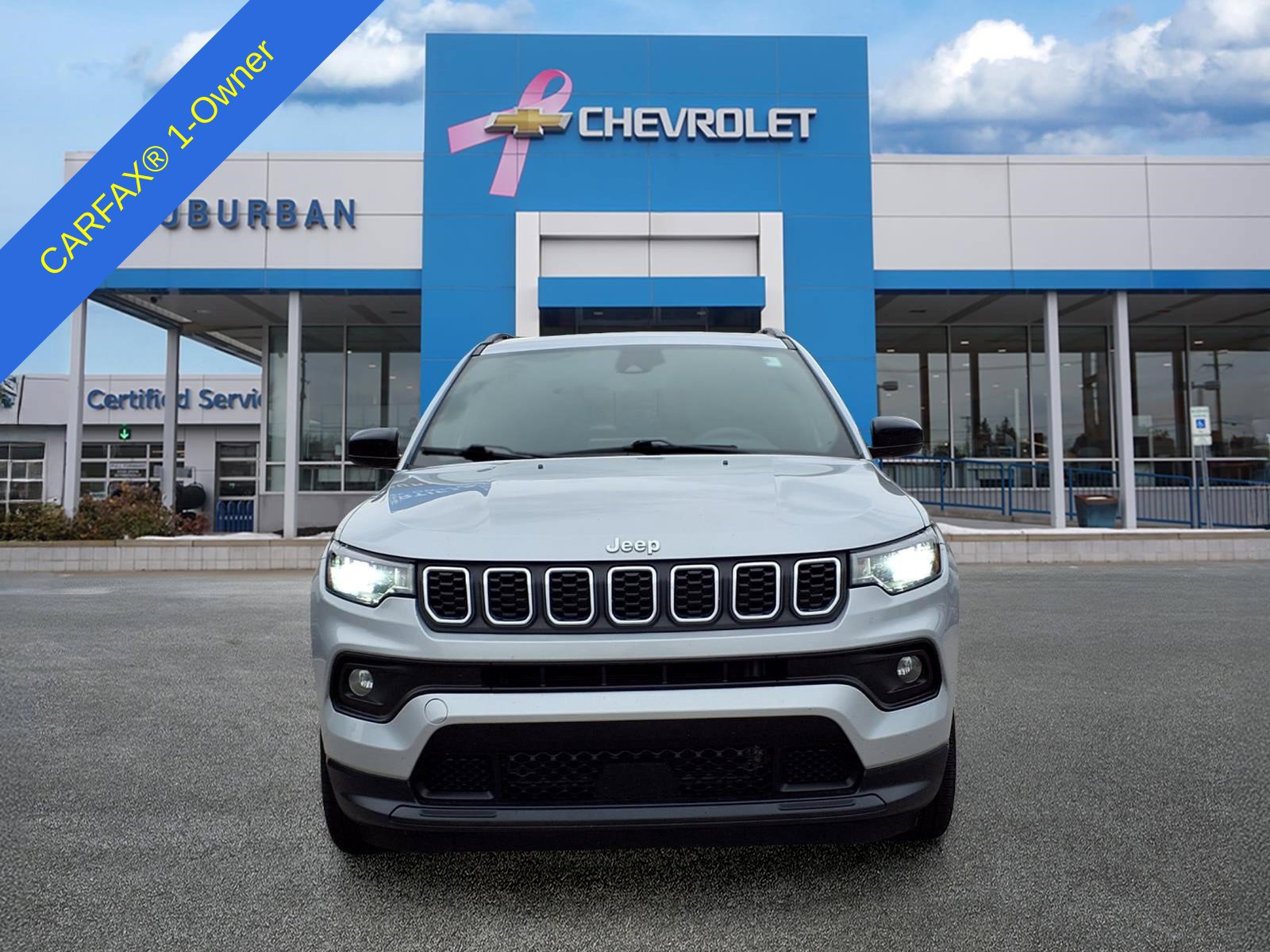 Used 2024 Jeep Compass Latitude AWD/4WD image 2