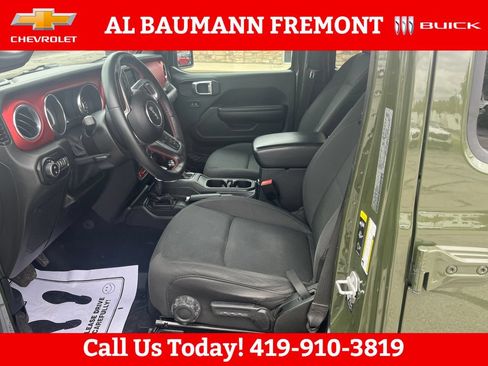 Used 2021 Jeep Gladiator Sport AWD/4WD image 9