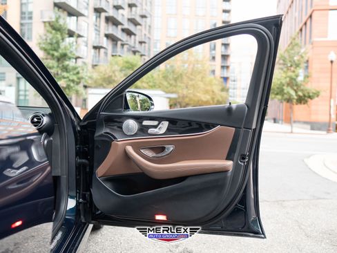 Used 2017 Mercedes-Benz E 300 image 41
