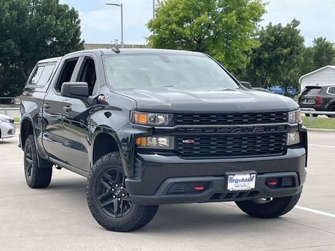 Used 2022 Chevrolet Silverado 1500 Custom Trail Boss w/ LPO, Dark Essentials Package AWD/4WD image 2