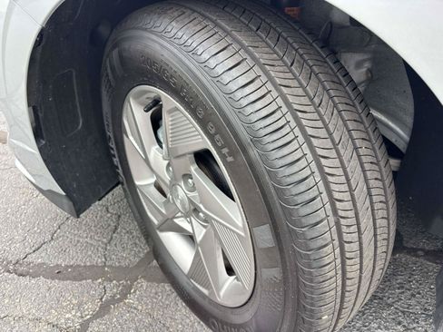 Certified 2026 Hyundai Sonata SE FWD image 9
